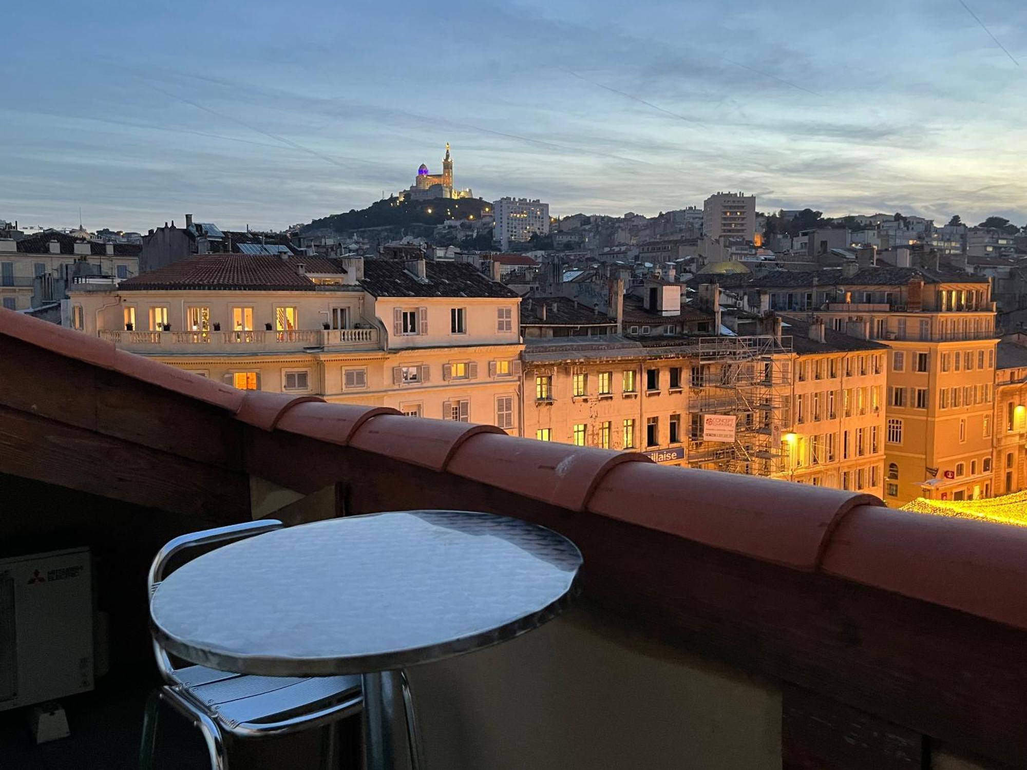 马赛Loft Moderne Vue Vieux Port Terrasse Rooftop公寓 外观 照片